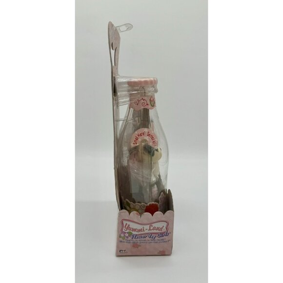 Yummi-Land Flower Pop Girls Roslyn Roxy Rose Doll Pet Dog Tina Tulip Pug In Box - Picture 4 of 7